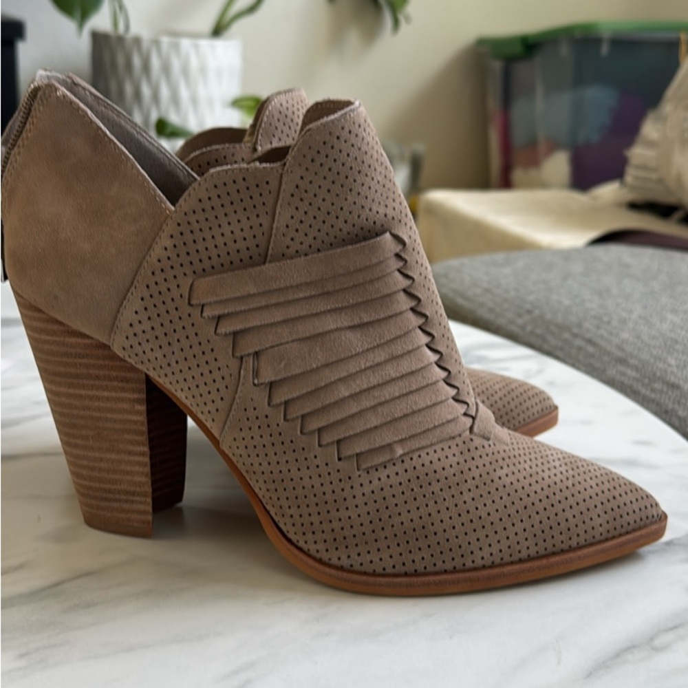 Dolce Vita Perforated Taupe Ankle Booties - Picture 4 of 5